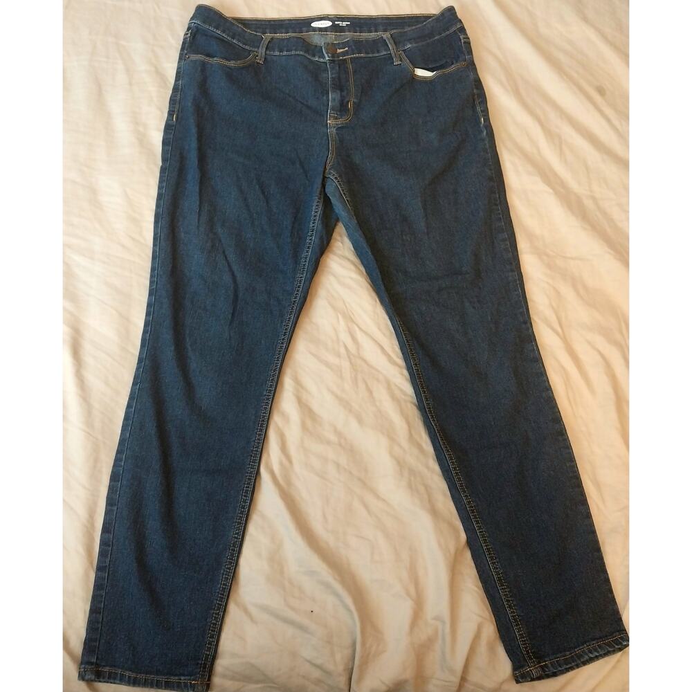Old Navy Women’s Medium Wash Super Skinny Jeans Size 14 Mid-Rise Stretch Denim
